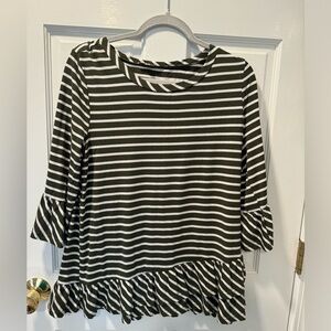 Green and white long sleep tunic top. Size medium